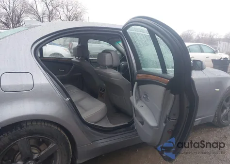 2008 BMW 535Xi из США, поврежденный, VIN WBANV935X8CW51274